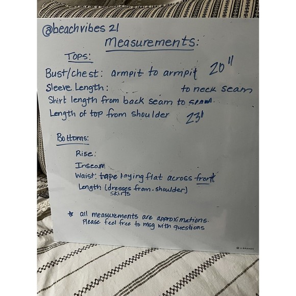 Bar III $60 Women's Fuzzy Sweater Stretchy Red  Medium New Holiday Macy’s Cozy - Picture 8 of 8